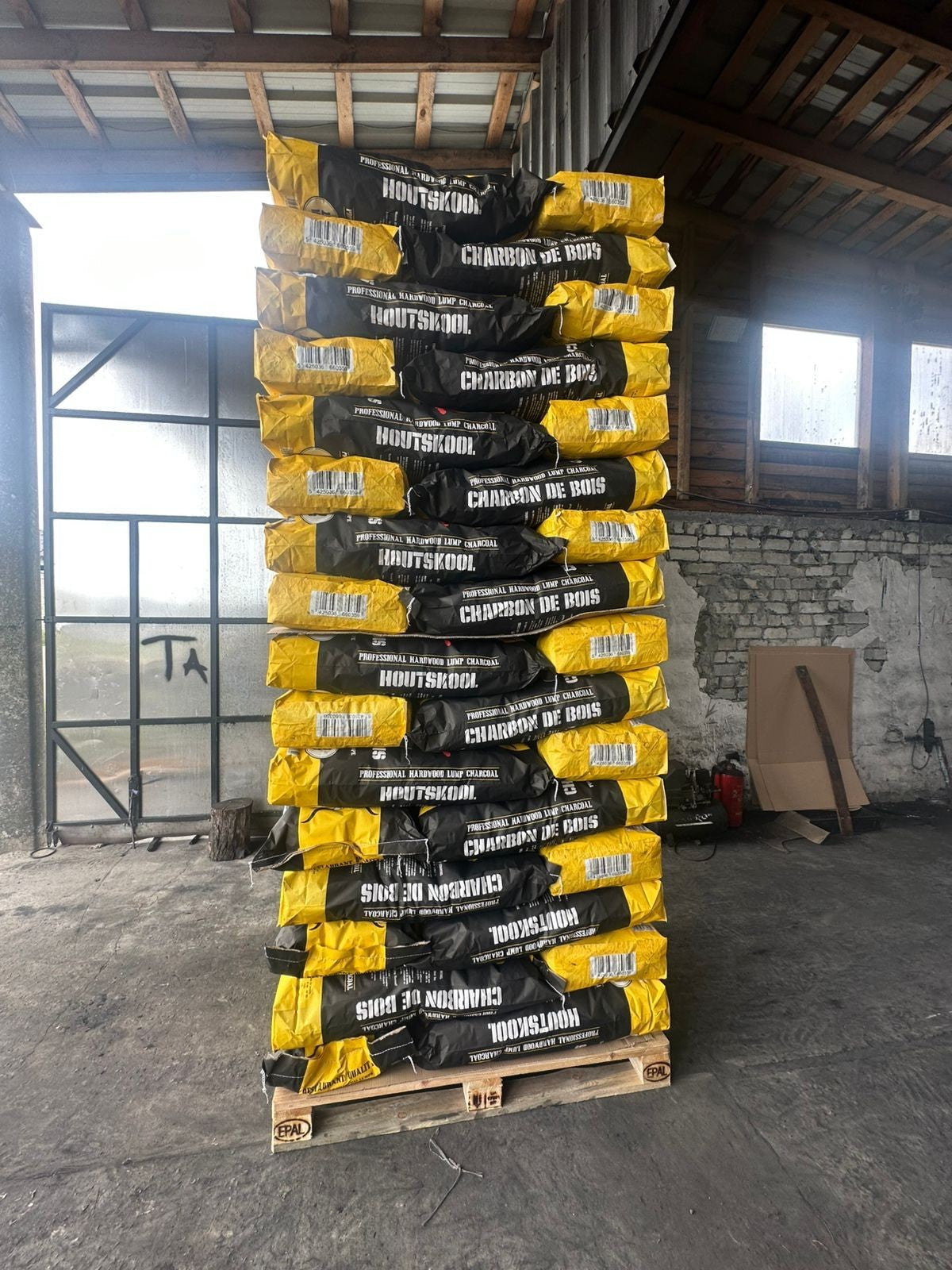 Premium Holzkohle für Grill und BBQ Körnung 15–80 mm – Staubanteil max. 5 %